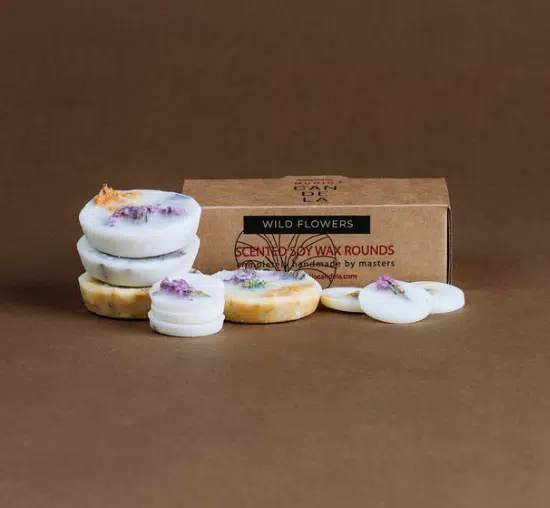 The Munio wild flower soy wax rounds 4